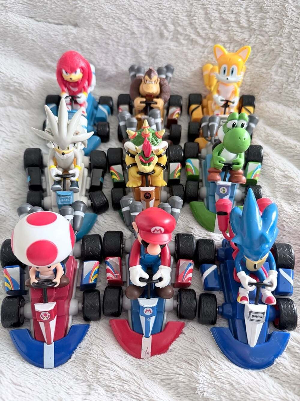 Lot of 9 Nintendo Mario Kart and Sonic the Hedgehog Pullback Toy Cars